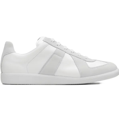 Klassischer Low-Top Sneaker Weiß